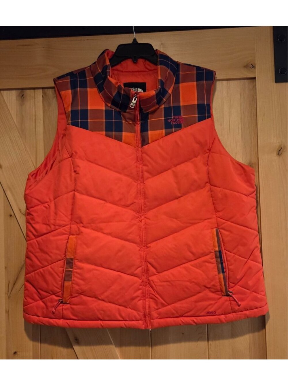 The North Face Women's XXL Sheka RTO 550 Down Vest Full Zip Orange Plaid